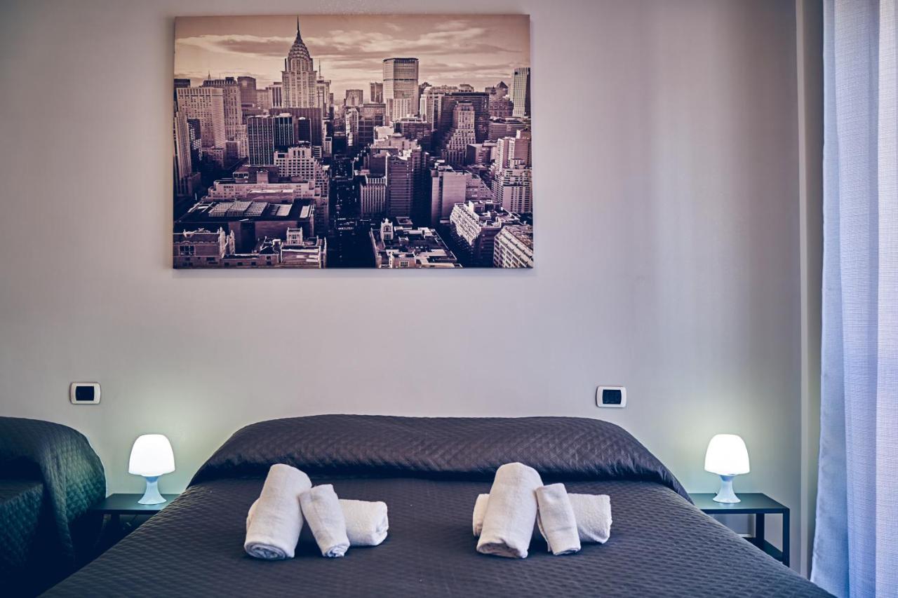 Travelershome 7Metri Guesthouse Ciampino Luaran gambar
