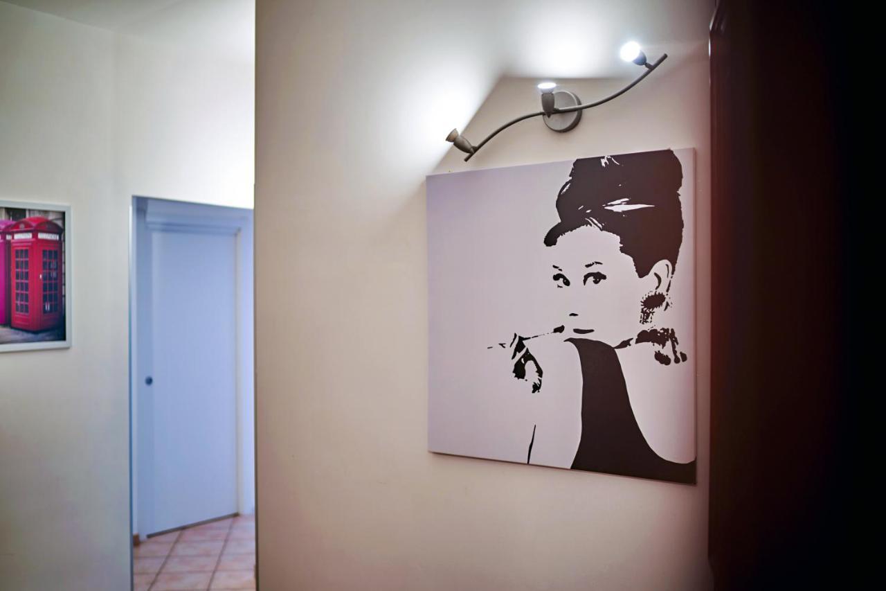 Travelershome 7Metri Guesthouse Ciampino Luaran gambar