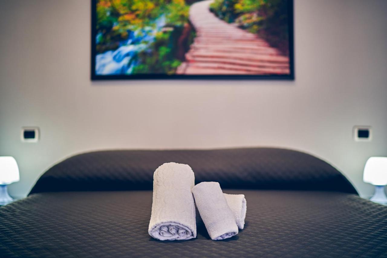 Travelershome 7Metri Guesthouse Ciampino Luaran gambar