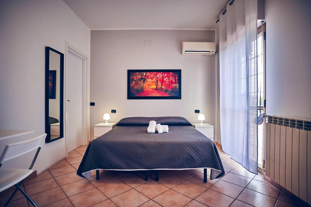 Travelershome 7Metri Guesthouse Ciampino Luaran gambar