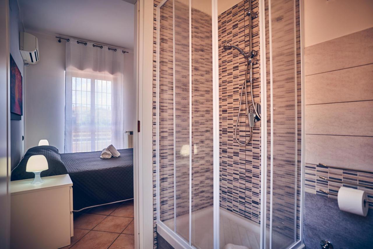 Travelershome 7Metri Guesthouse Ciampino Luaran gambar
