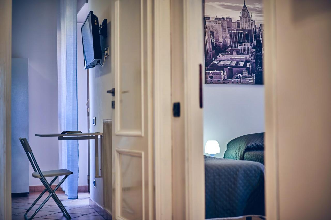 Travelershome 7Metri Guesthouse Ciampino Luaran gambar