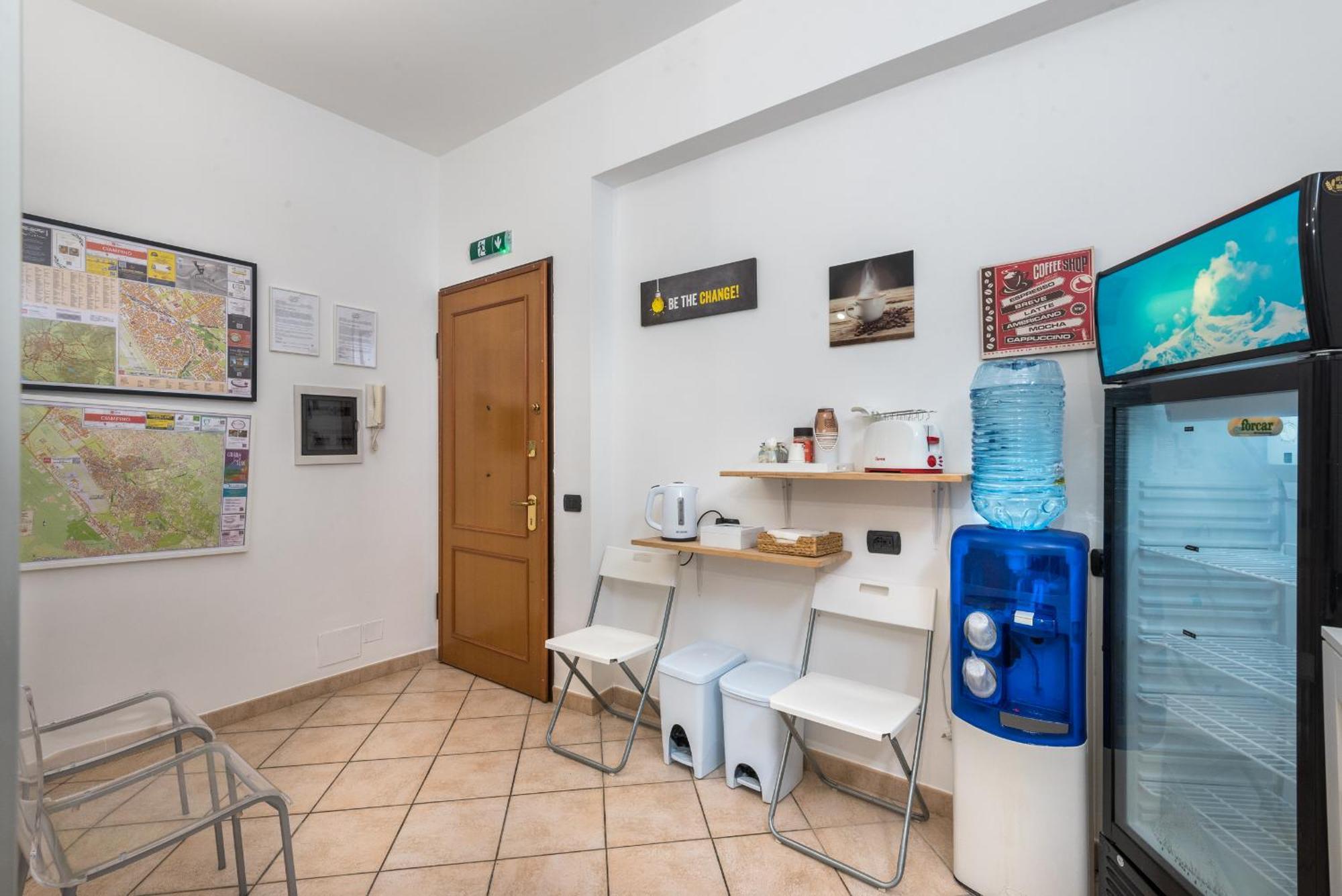 Travelershome 7Metri Guesthouse Ciampino Luaran gambar