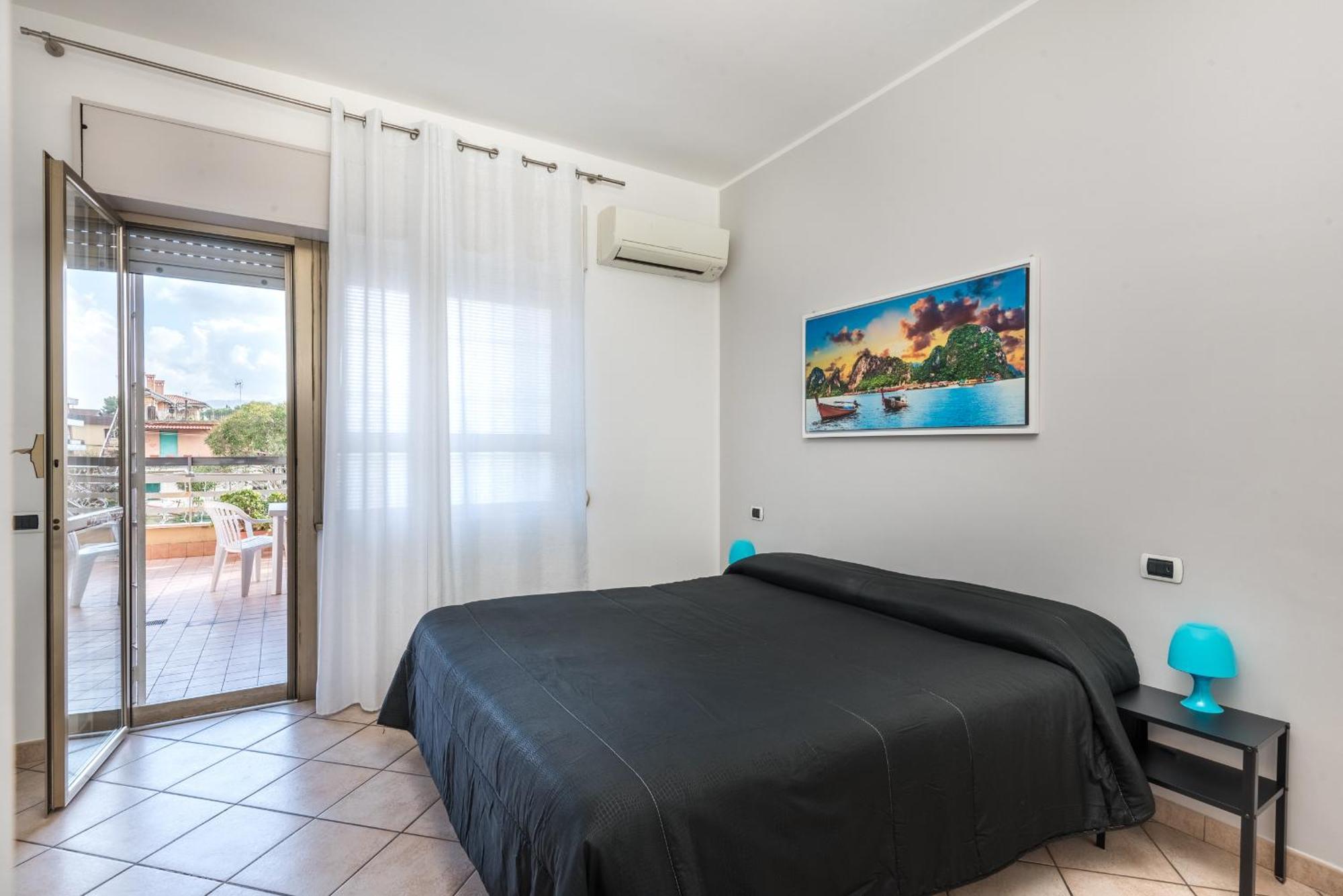 Travelershome 7Metri Guesthouse Ciampino Luaran gambar
